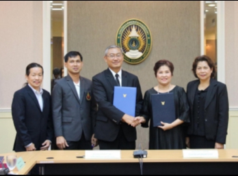 พิธีลงนามบันทึกข้อตกลงความร่วมมือ (MOU)
ศูนย์ออกแบบและพัฒนาผลิตภัณฑ์ (Thailand
Industrial Design Center)
ระหว่างมหาวิทยาลัยราชภัฏสวนสุนันทา กับ
กรมส่งเสริมอุตสาหกรรม กระทรวงอุตสาหกรรม