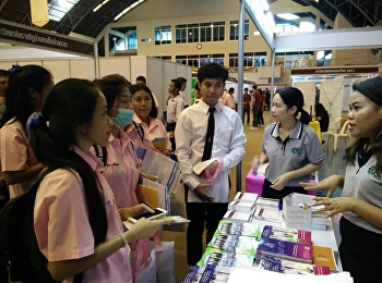 ร่วมออกบูธ แนะแนวหลักสูตรการเรียนการสอน
ในงานนิทรรศการตลาดนัดหลักสูตรอุดมศึกษา
ครั้งที่ 22