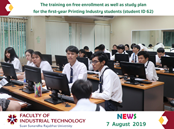 The first-year Printing Industry
students (student ID 62)  training on
free enrollment as well as study plan